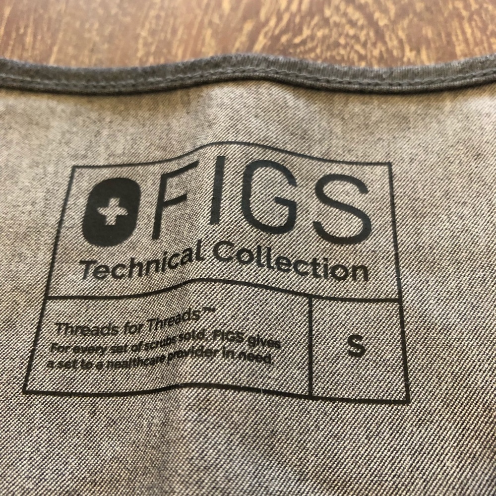Figs Technical scrub top and pants - Picture 4 of 12